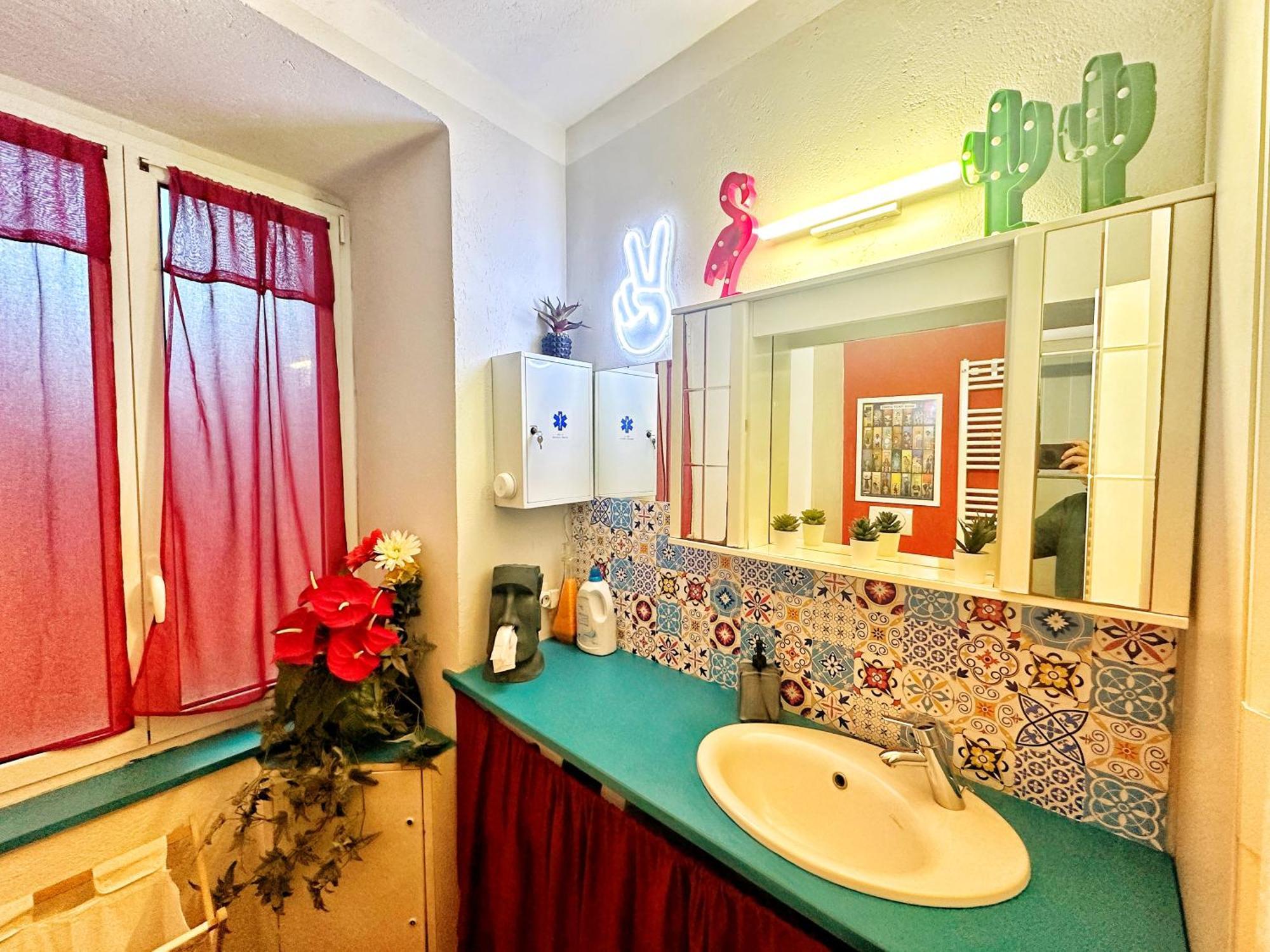 Apartment Meizon - Genova, Terminal Msc Stazione Principe E Metro A Cinque Minuti A Piedi *